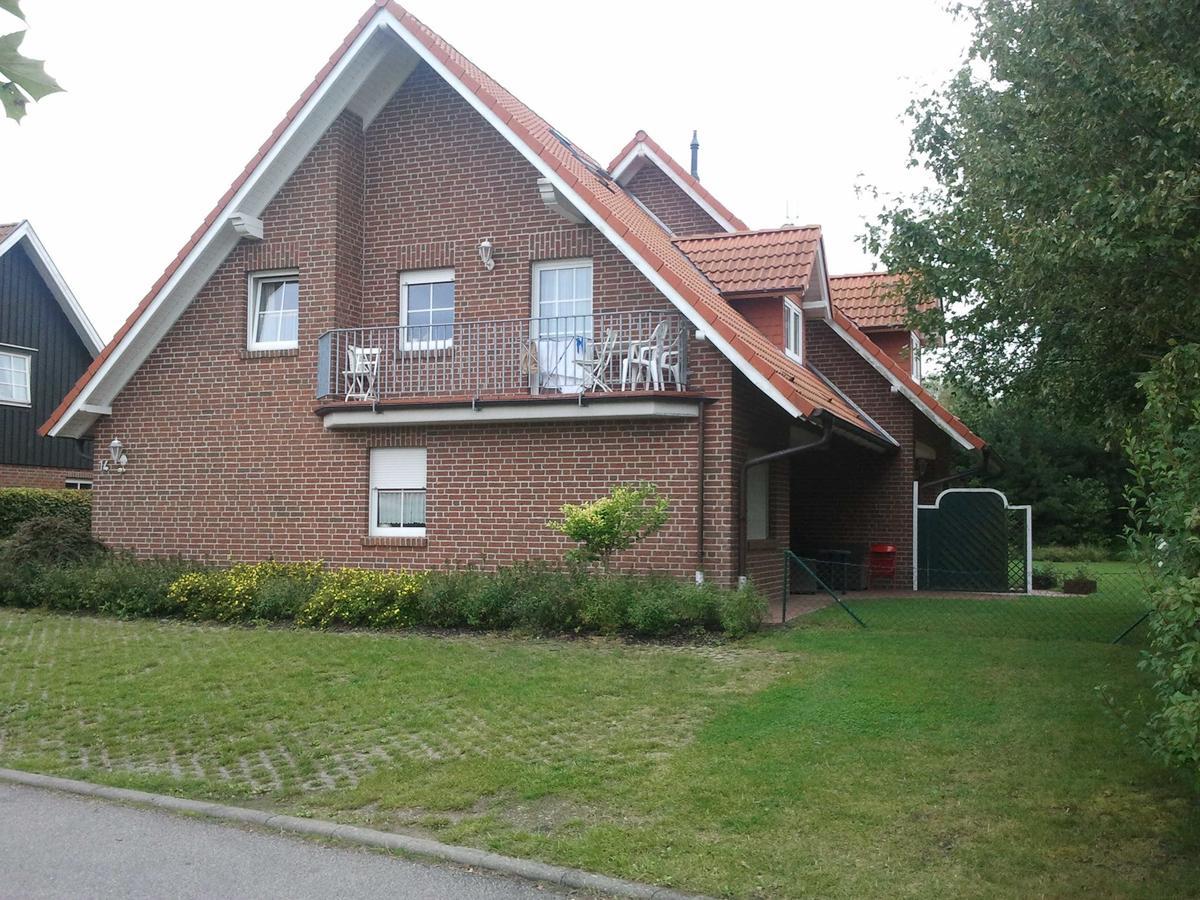 Appartmenthaus Am Bodden Wiek auf Rügen Esterno foto