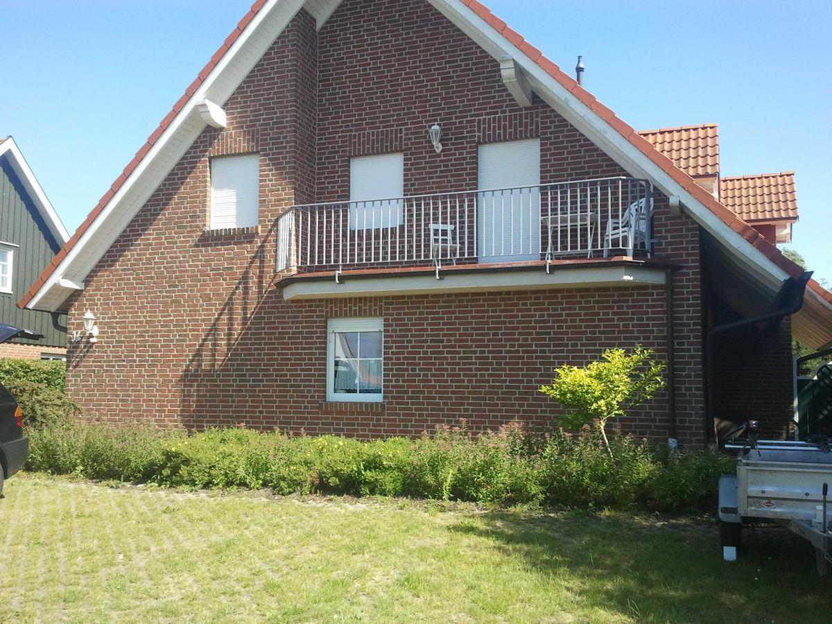 Appartmenthaus Am Bodden Wiek auf Rügen Esterno foto